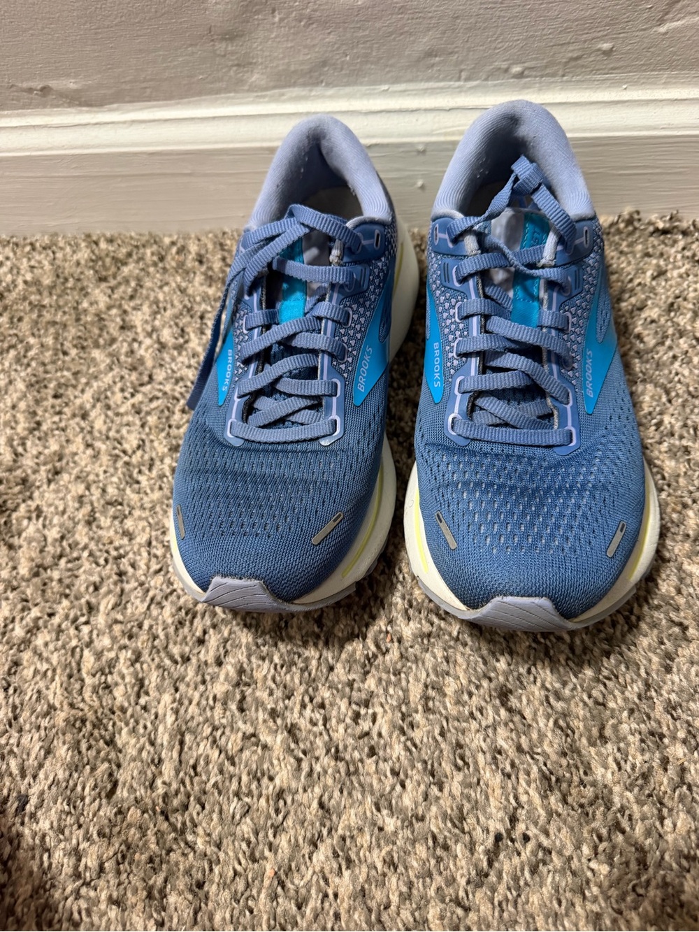 Brooks Blue and Teal Women's Running Shoes